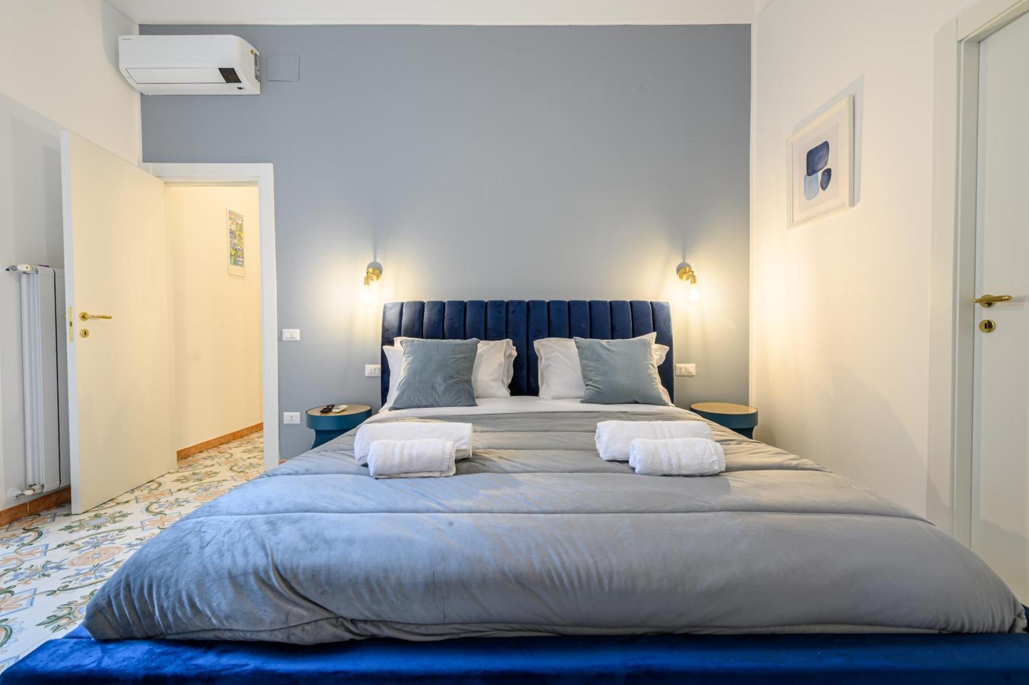 Guest House 121 Charming Apartment Naples Extérieur photo